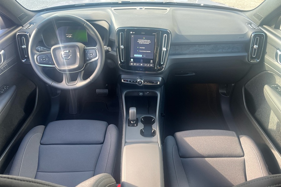 Volvo EX40 vaihtoauto