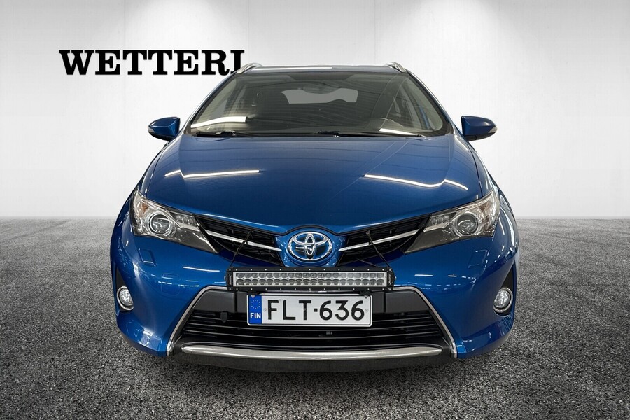 Toyota Auris vaihtoauto