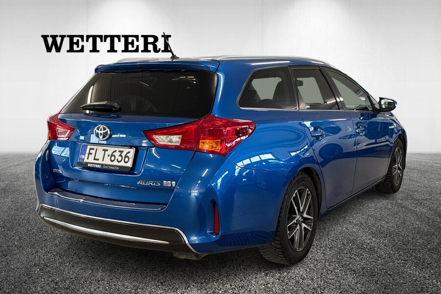 Toyota Auris vaihtoauto