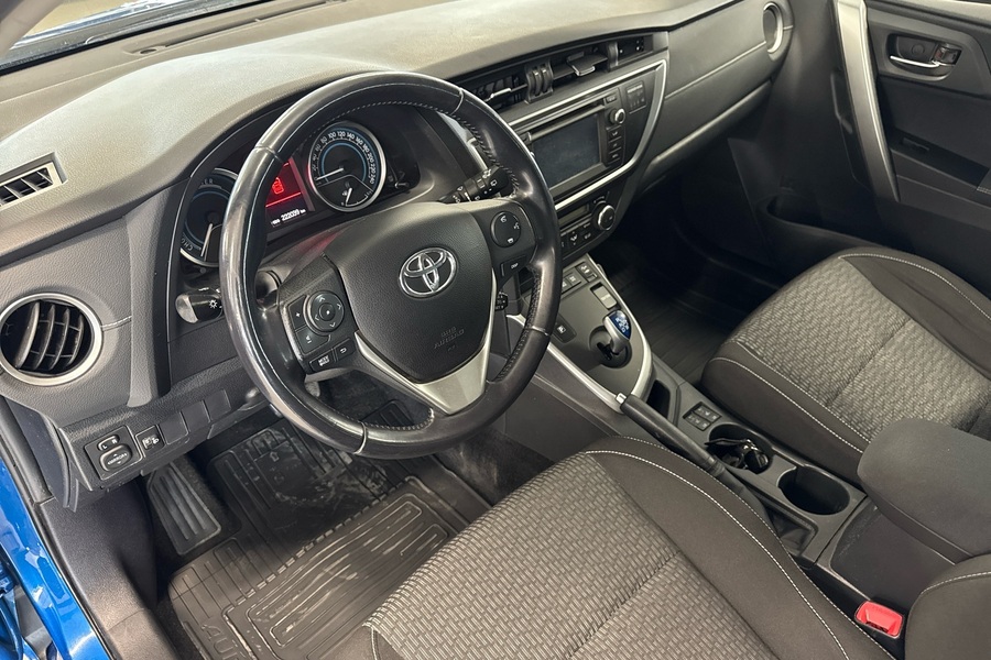 Toyota Auris vaihtoauto