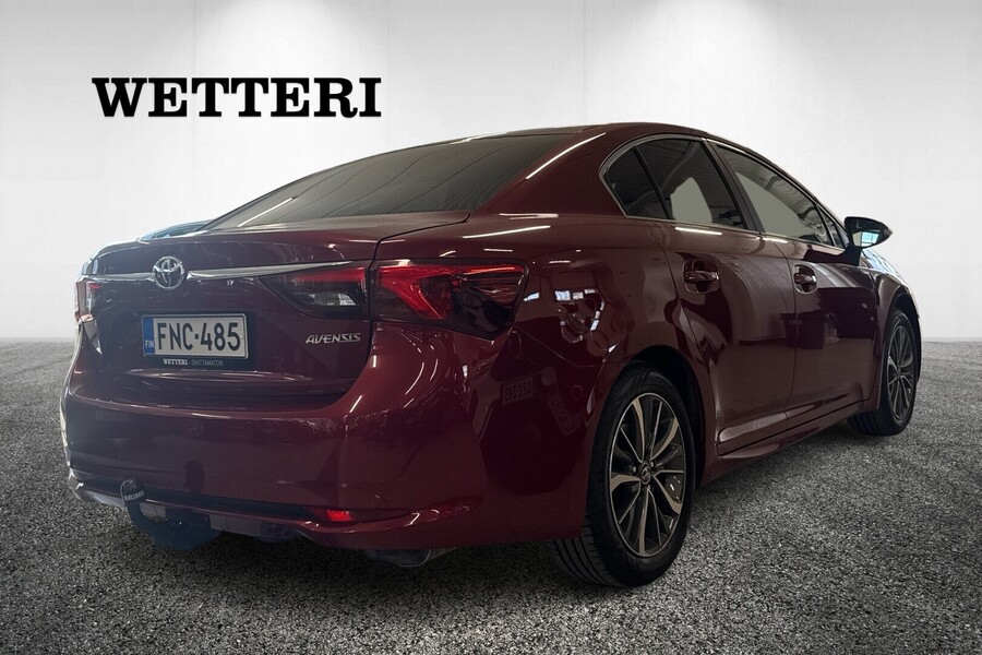 Toyota Avensis vaihtoauto