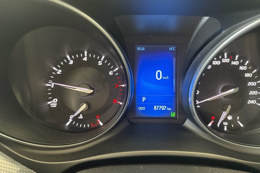 Toyota Avensis vaihtoauto