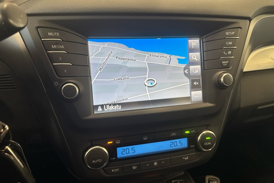 Toyota Avensis vaihtoauto