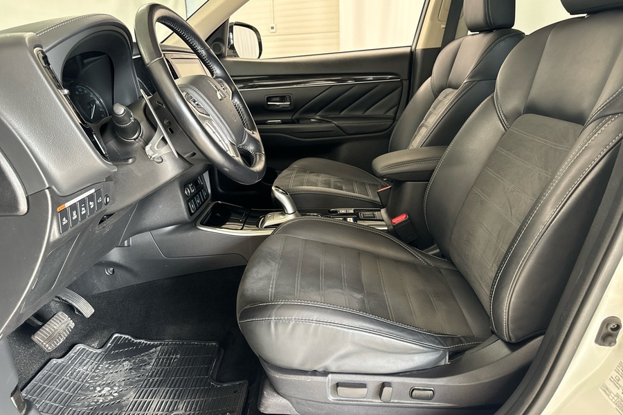 Mitsubishi Outlander PHEV vaihtoauto