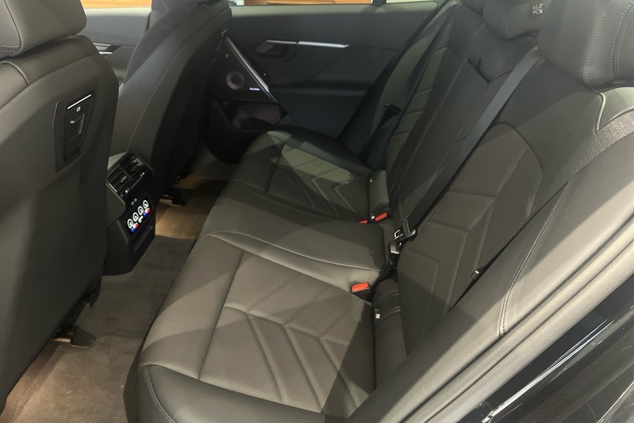 BMW i5 M60 vaihtoauto