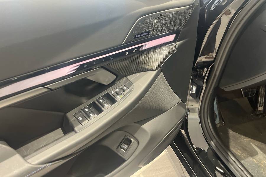 BMW i5 M60 vaihtoauto