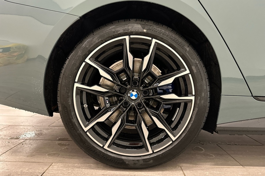 BMW i4 vaihtoauto