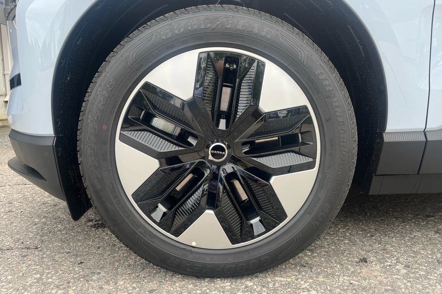 Volvo EX30 vaihtoauto