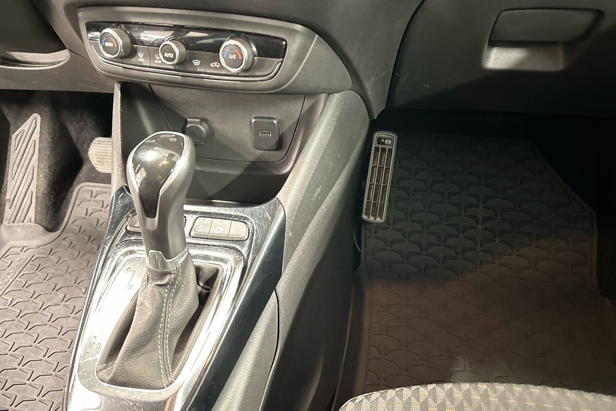 Opel Crossland X vaihtoauto