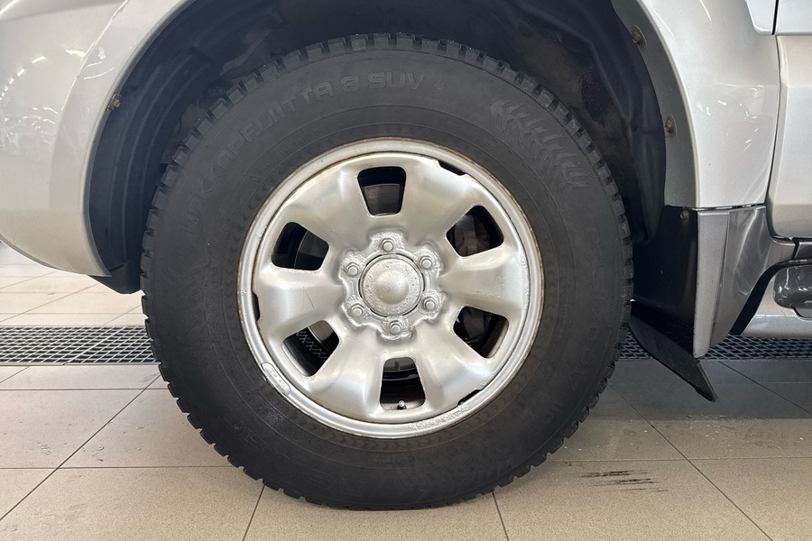 Toyota Land Cruiser vaihtoauto