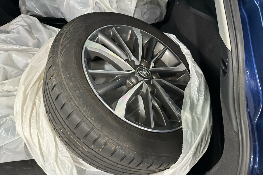 Toyota Avensis vaihtoauto