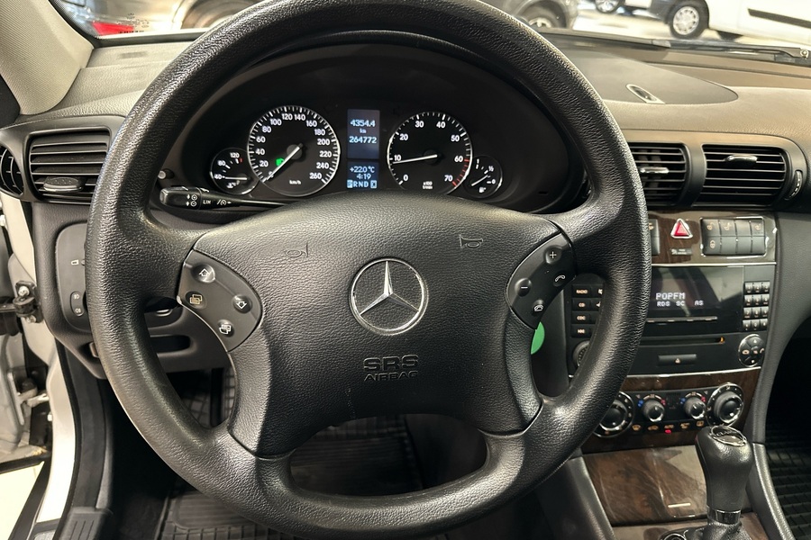 Mercedes-Benz C vaihtoauto