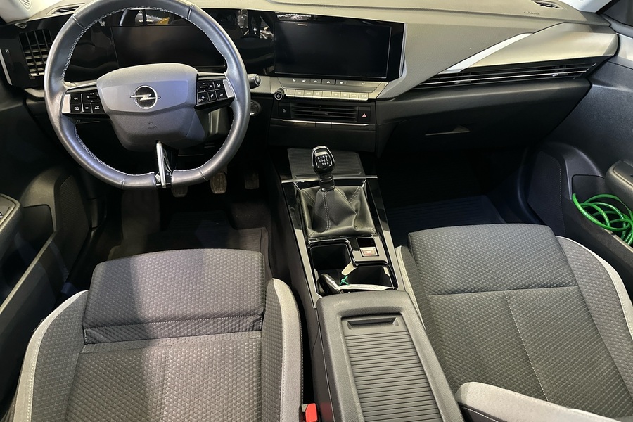 Opel Astra vaihtoauto