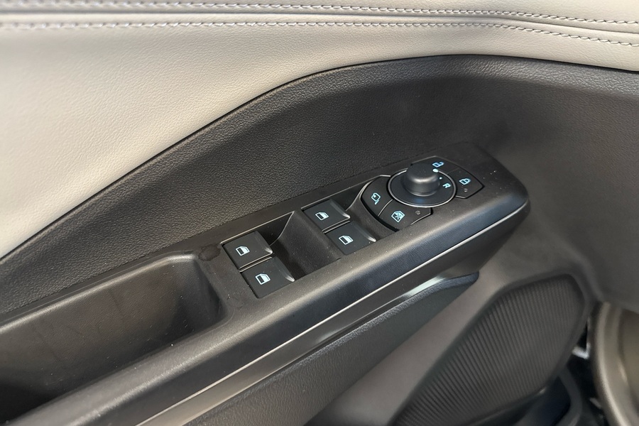 Ford Puma Gen-E vaihtoauto