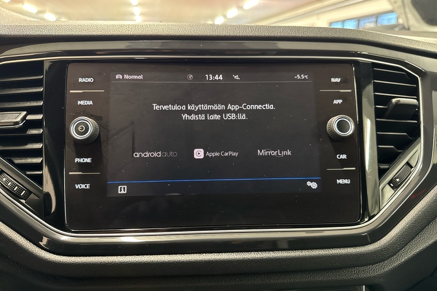 Volkswagen T-Roc vaihtoauto