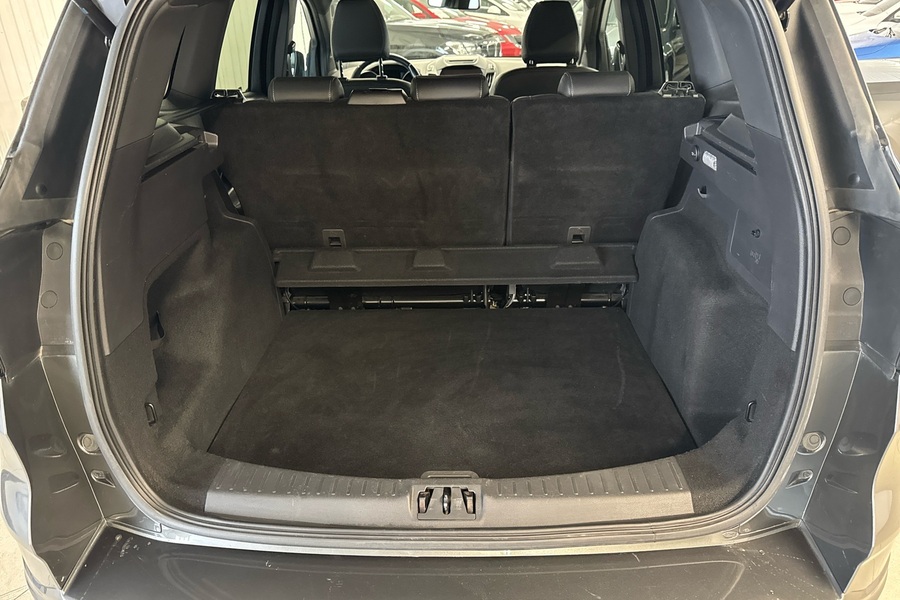 Ford Kuga vaihtoauto