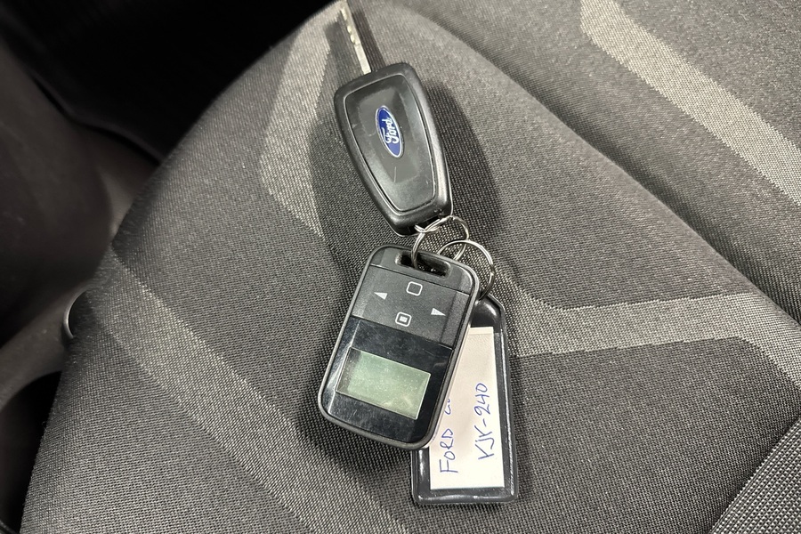 Ford Transit Connect vaihtoauto