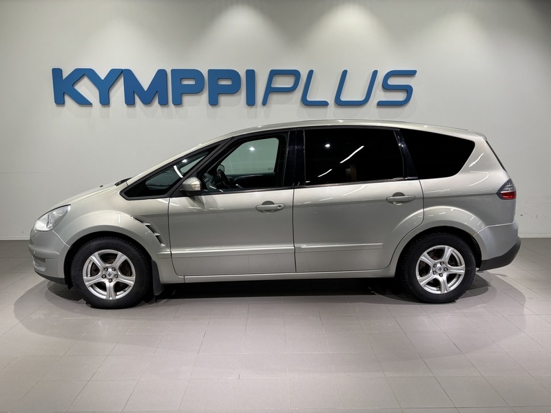 Ford S-MAX vaihtoauto