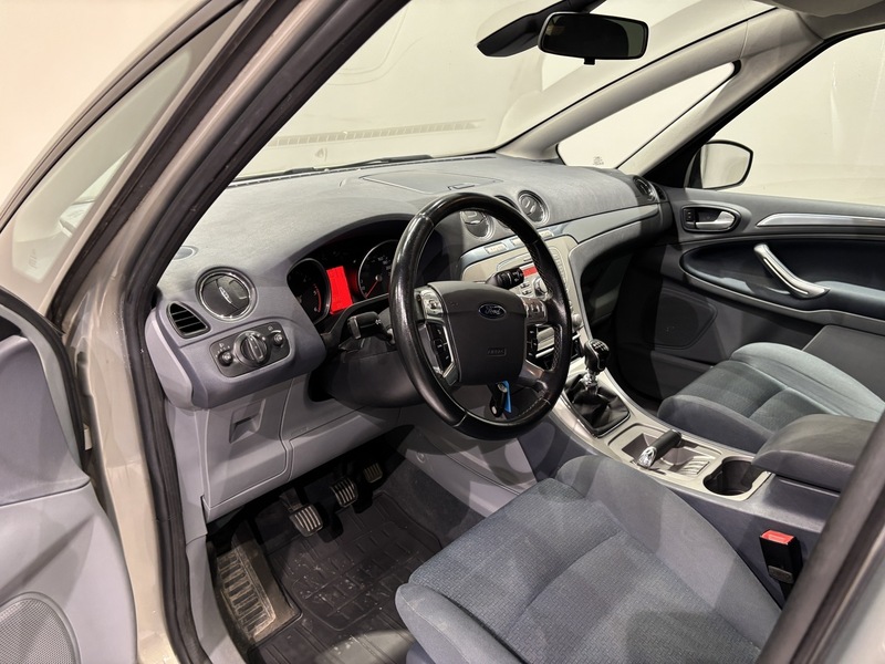 Ford S-MAX vaihtoauto