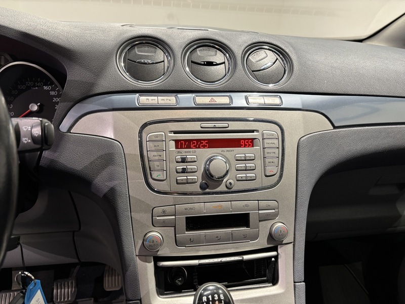 Ford S-MAX vaihtoauto