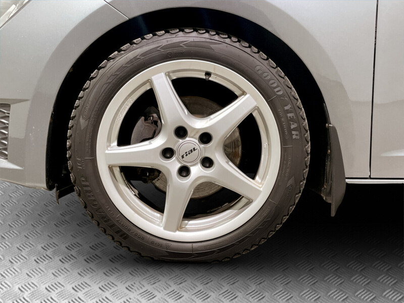 SEAT Leon ST vaihtoauto