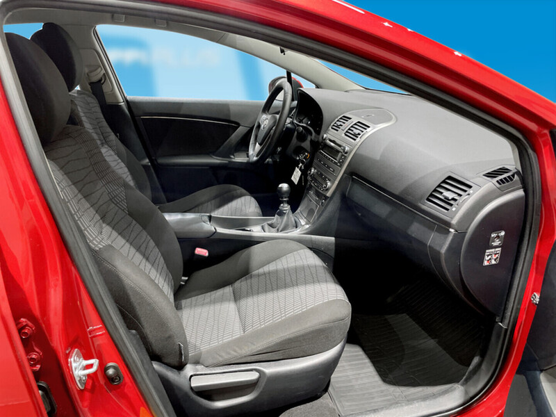 Toyota Avensis vaihtoauto