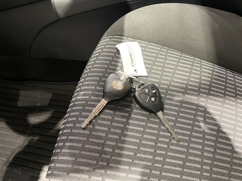 Toyota Avensis vaihtoauto