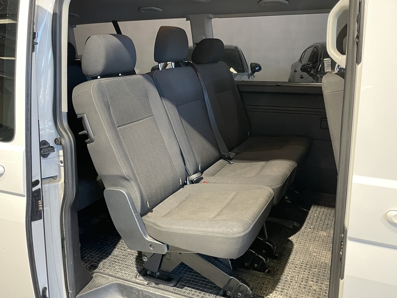 Volkswagen Caravelle vaihtoauto