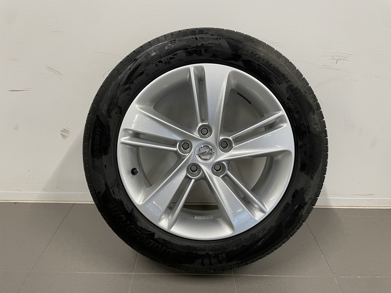 Opel Insignia vaihtoauto