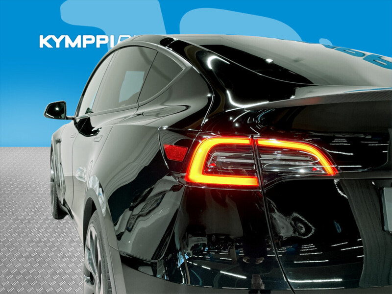 Tesla Model Y vaihtoauto