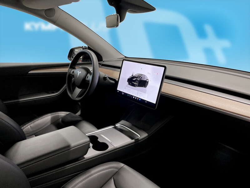 Tesla Model Y vaihtoauto