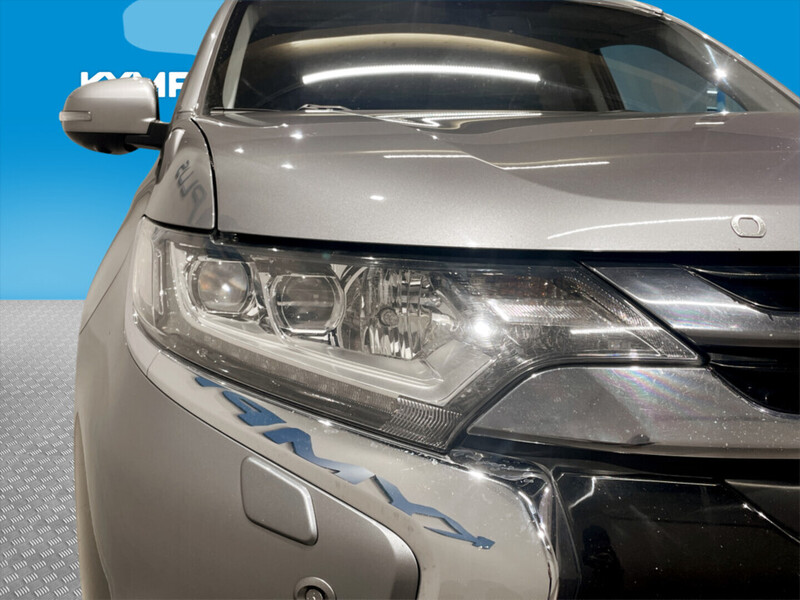 Mitsubishi Outlander PHEV vaihtoauto