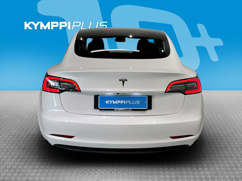 Tesla Model 3 vaihtoauto