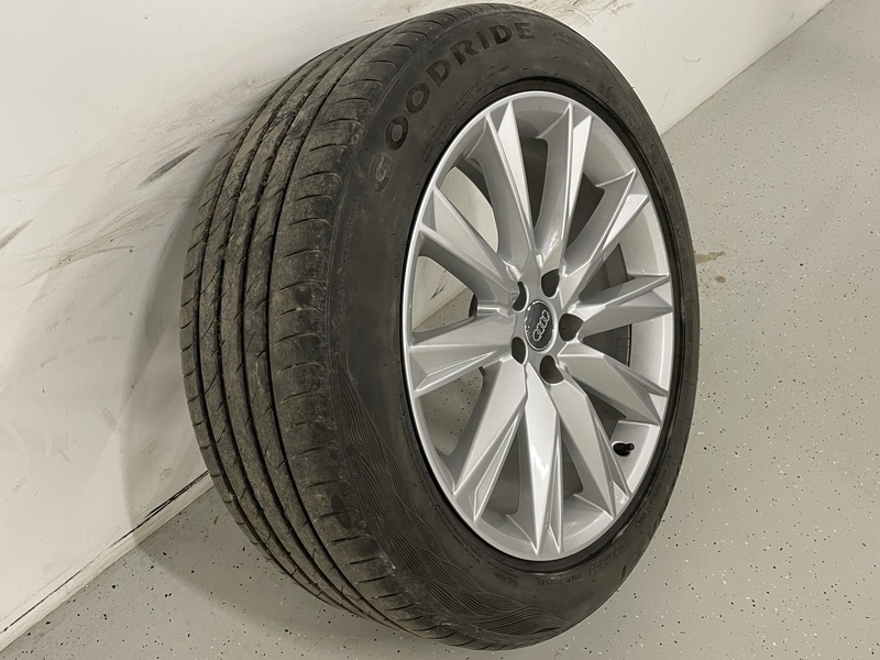 Audi e-tron vaihtoauto