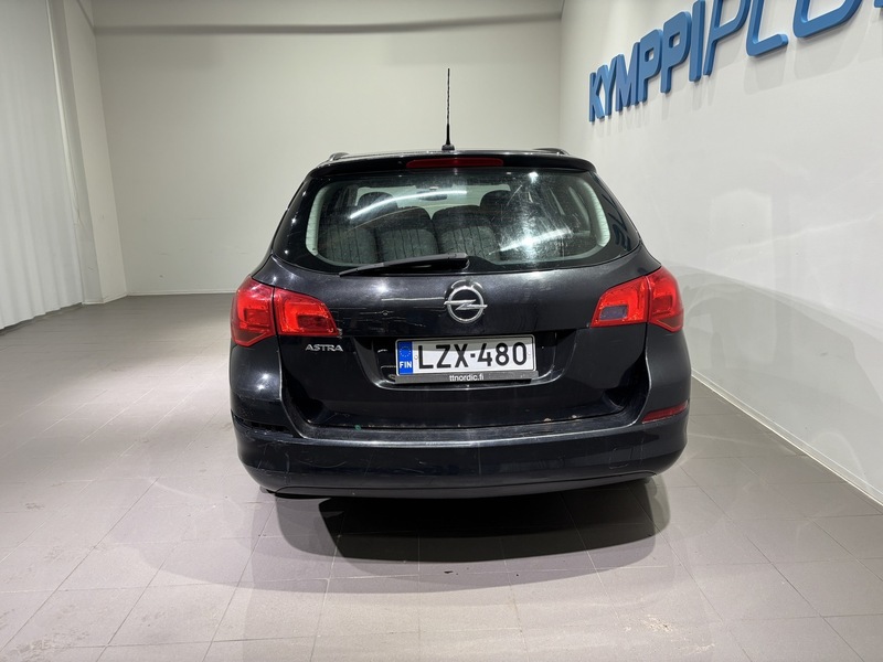 Opel Astra vaihtoauto