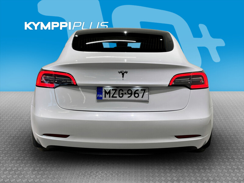 Tesla Model 3 vaihtoauto