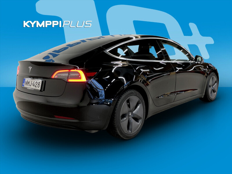 Tesla Model 3 vaihtoauto