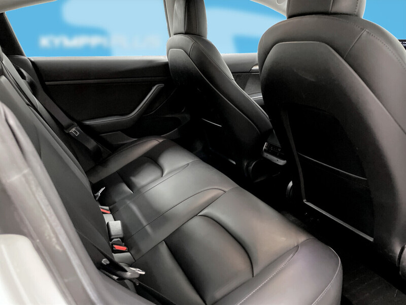 Tesla Model 3 vaihtoauto