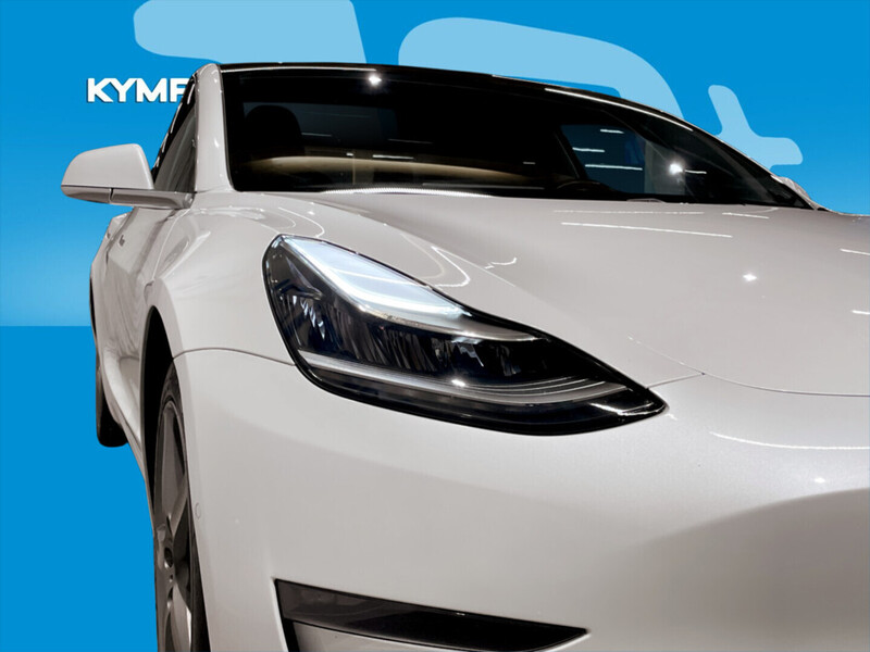 Tesla Model 3 vaihtoauto