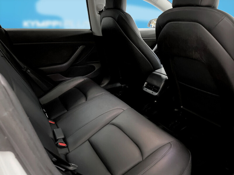 Tesla Model 3 vaihtoauto