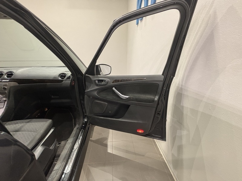 Ford Galaxy vaihtoauto