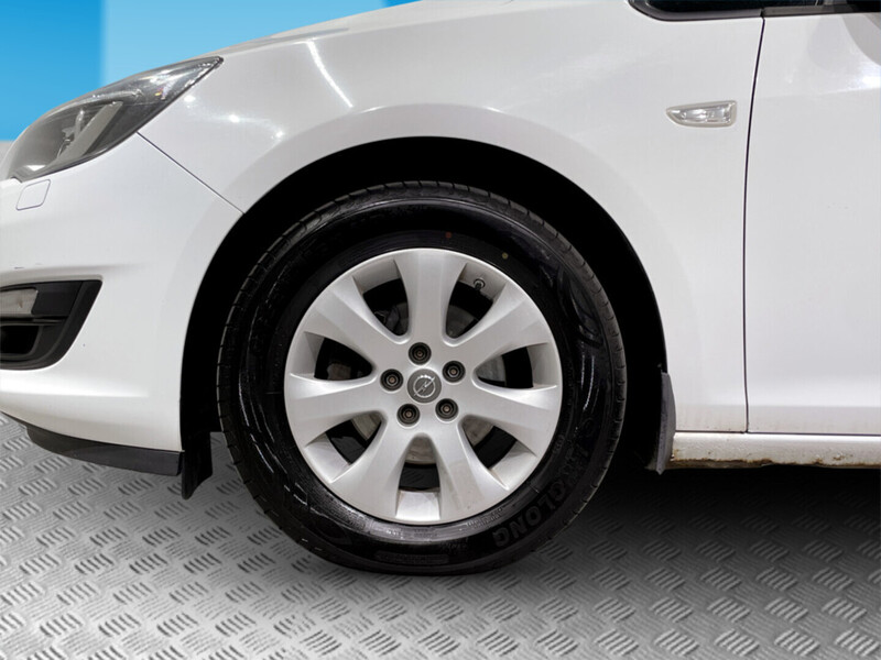 Opel Astra vaihtoauto