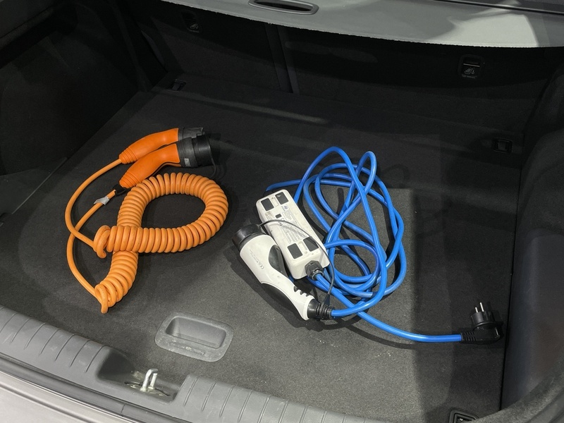 Hyundai IONIQ plug-in vaihtoauto