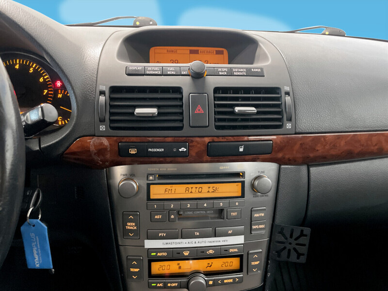 Toyota Avensis vaihtoauto