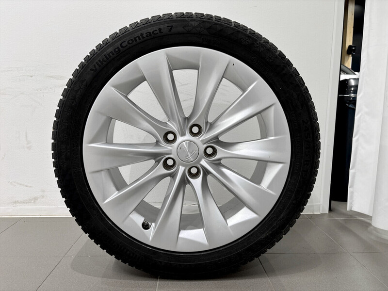 Tesla Model S vaihtoauto