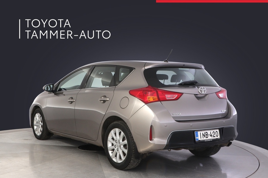 Toyota Auris vaihtoauto