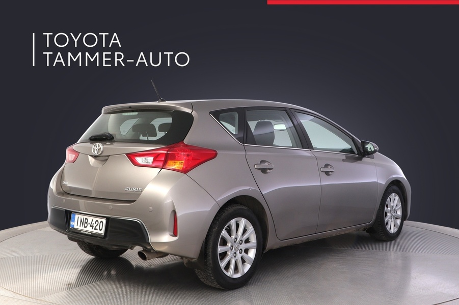 Toyota Auris vaihtoauto