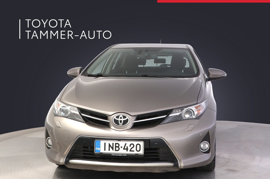 Toyota Auris vaihtoauto