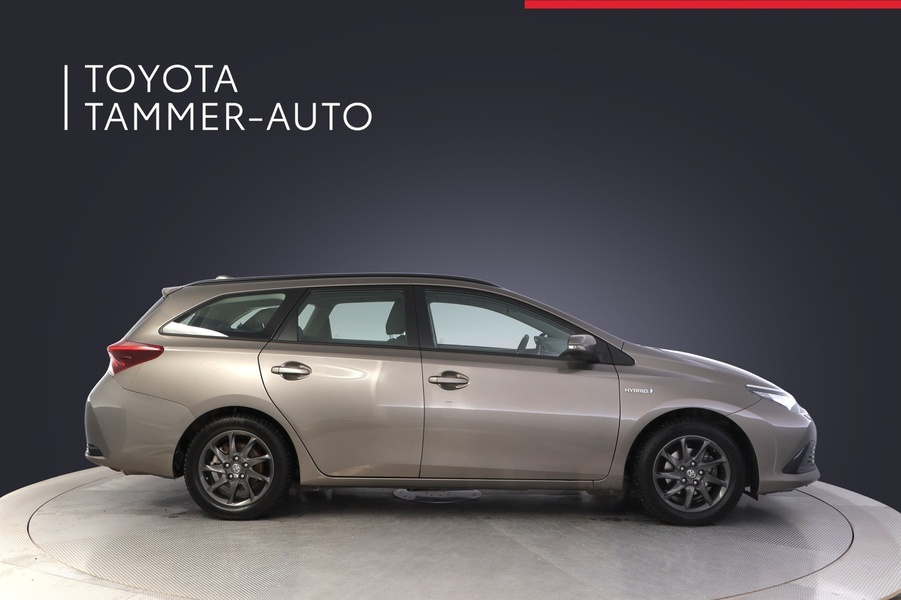 Toyota Auris vaihtoauto