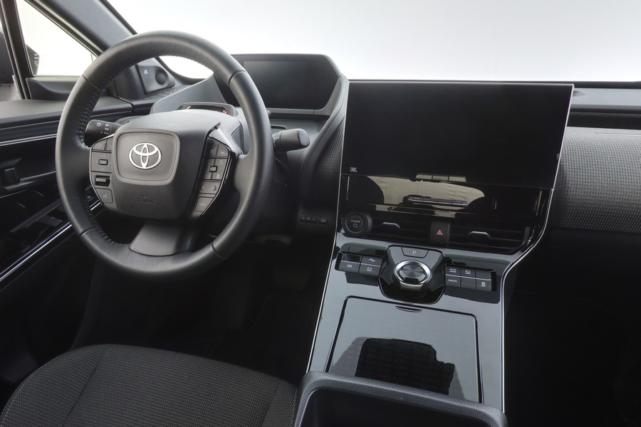 Toyota bZ4X vaihtoauto